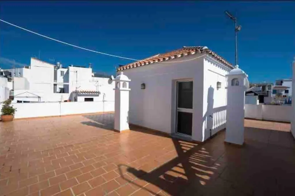 Las Palmas In Old Town Nerja Apartman